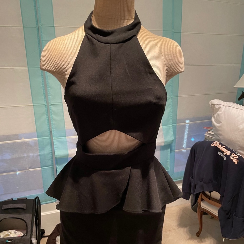 Little Black dress with cutout